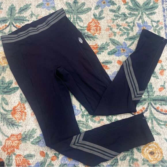 Free People Movement Zephyr Yoga Leggings Pants High Waisted fitness XS - Picture 2 of 7